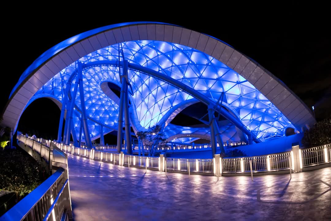 TRON Lightcycle Power Run — Oficiais