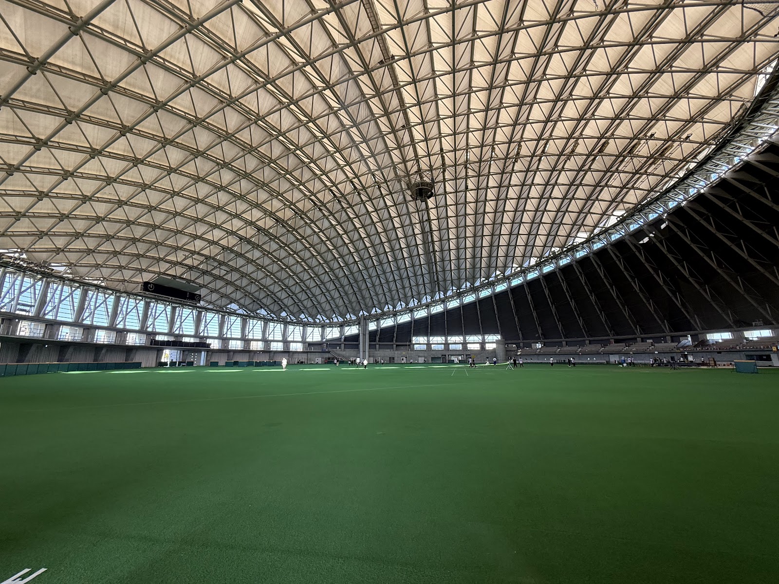 Tsudome — Oficiais