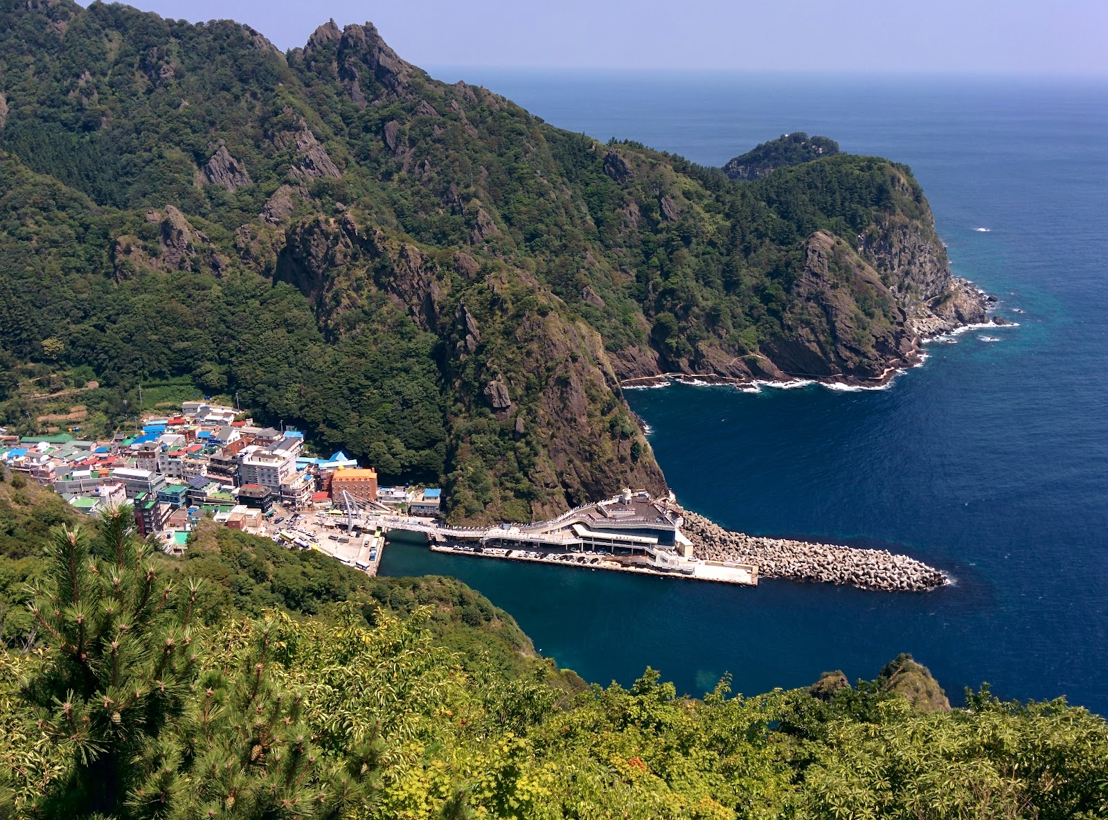 Ulleungdo — Oficiais