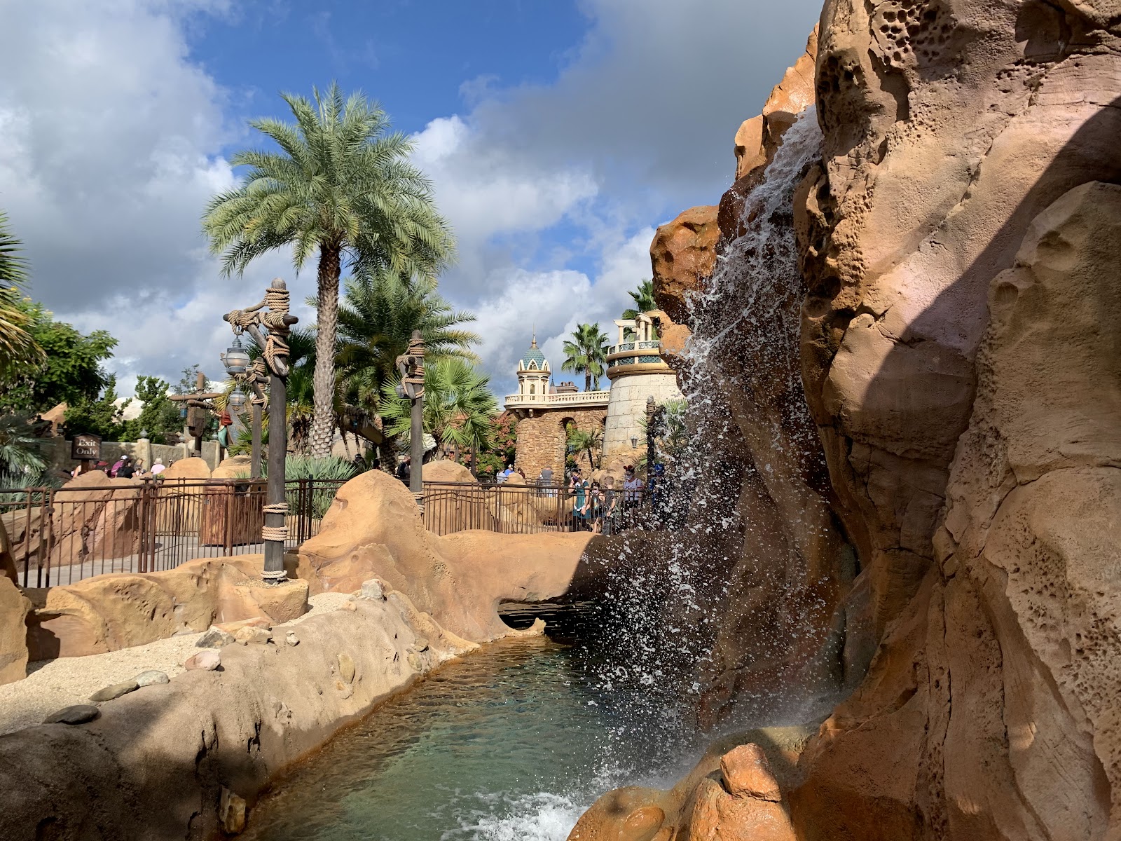 Under the Sea - Journey of The Little Mermaid — Oficiais