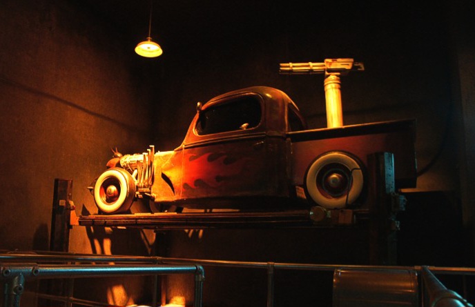Van Helsing’s Factory — Oficiais