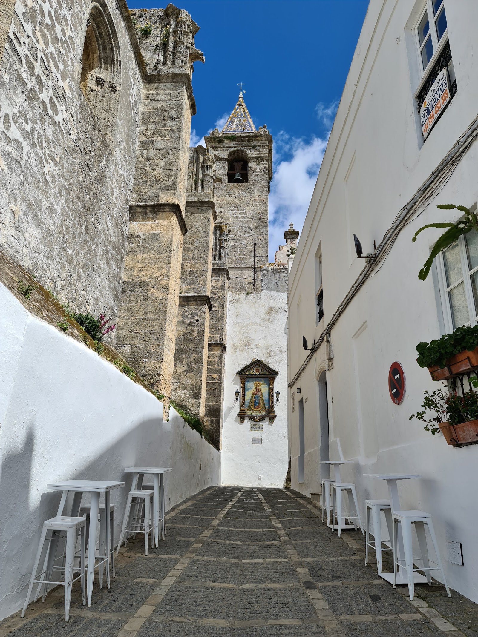 Vejer de la Frontera — Oficiais