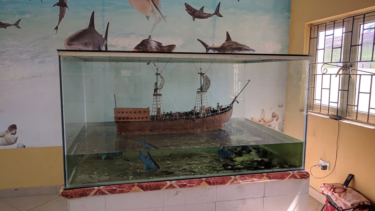 Velekete Slave Market Museum — Oficiais