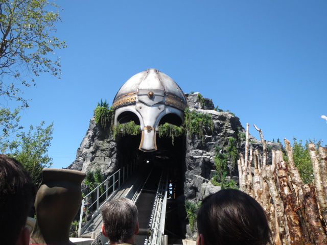 Viking Voyage — Oficiais