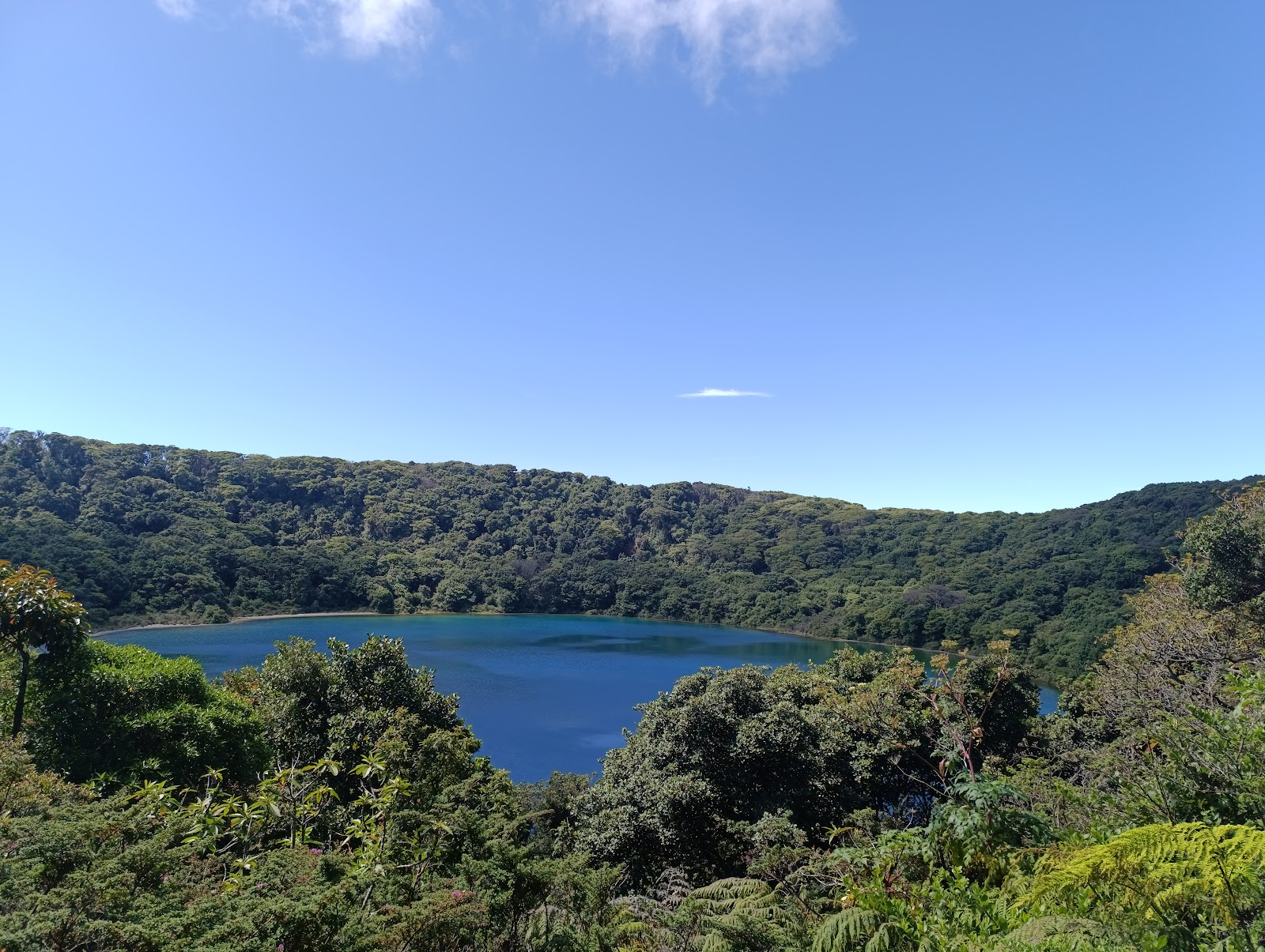 Vulcão Poás — Oficiais