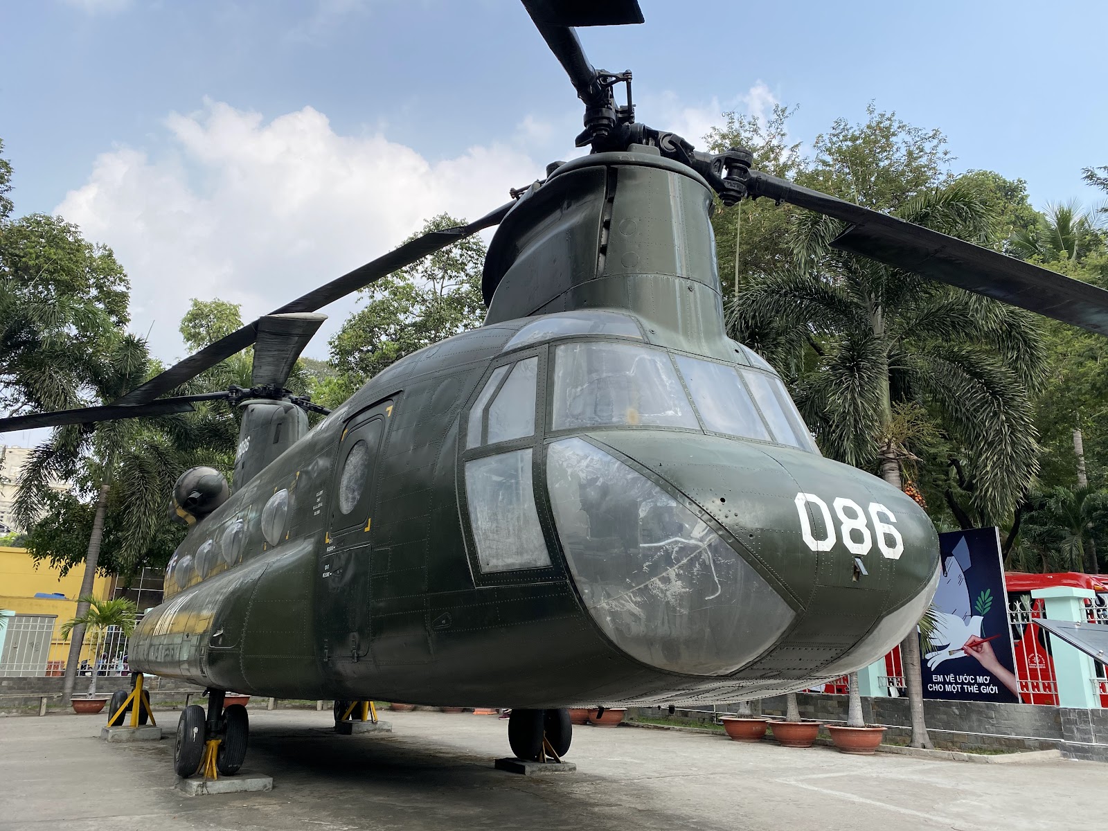 War Remnants Museum — Oficiais