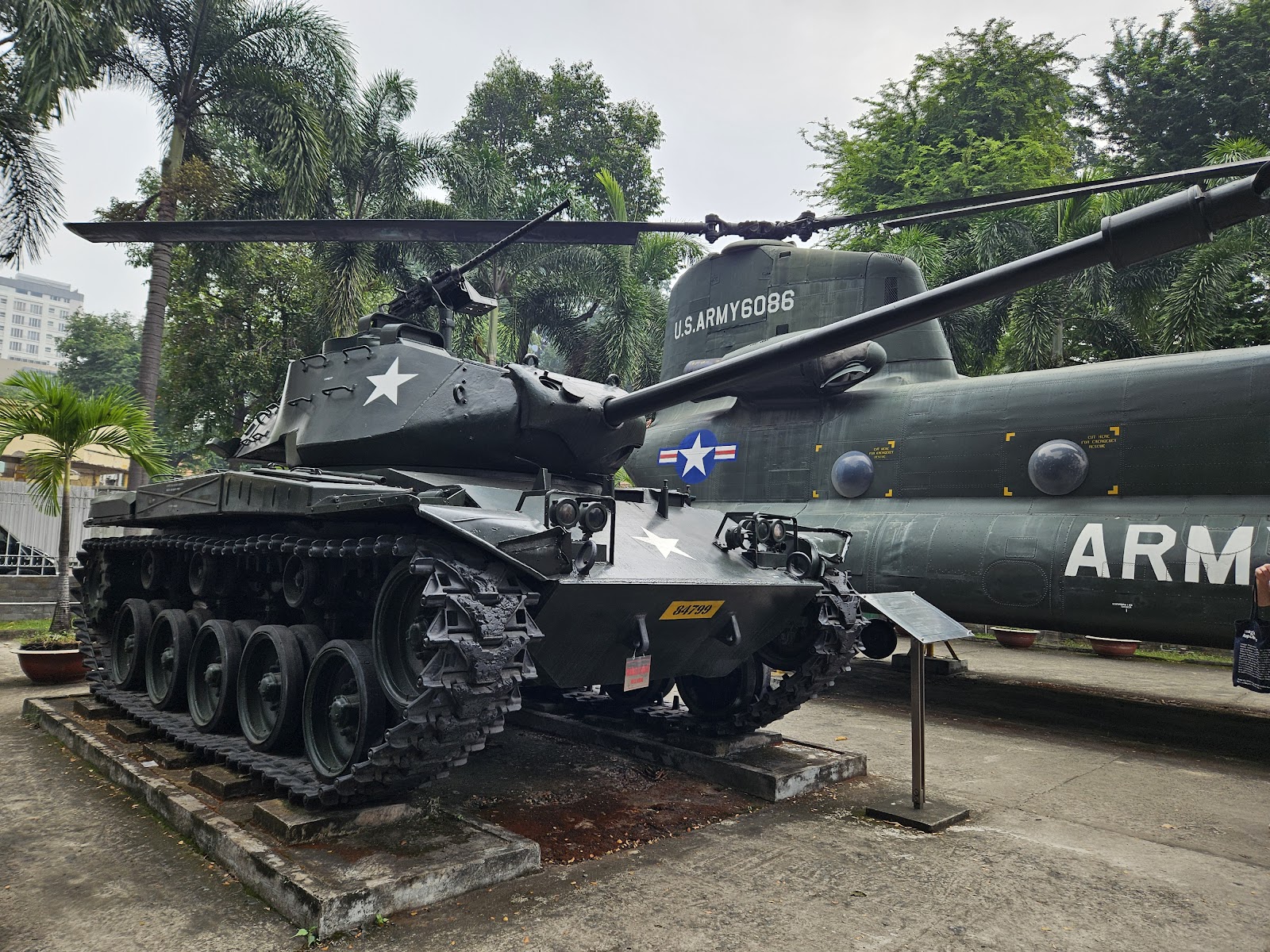 War Remnants Museum — Oficiais