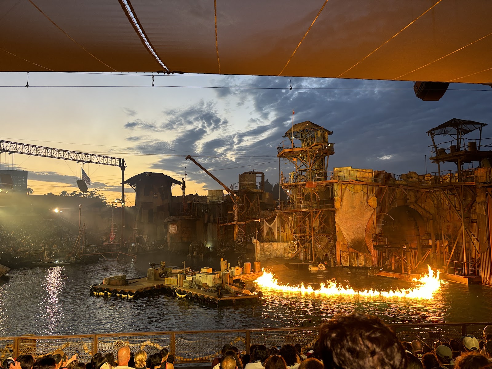 WaterWorld — Oficiais