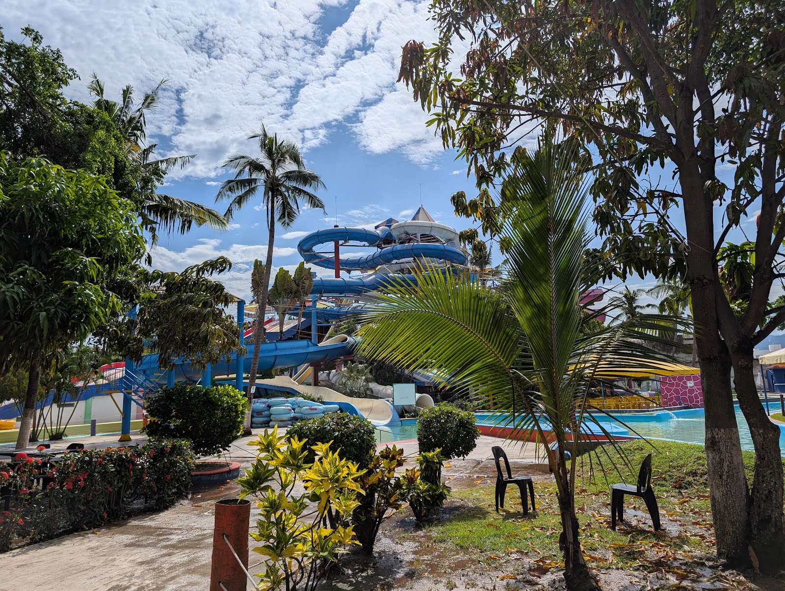 Wave Pool — Oficiais