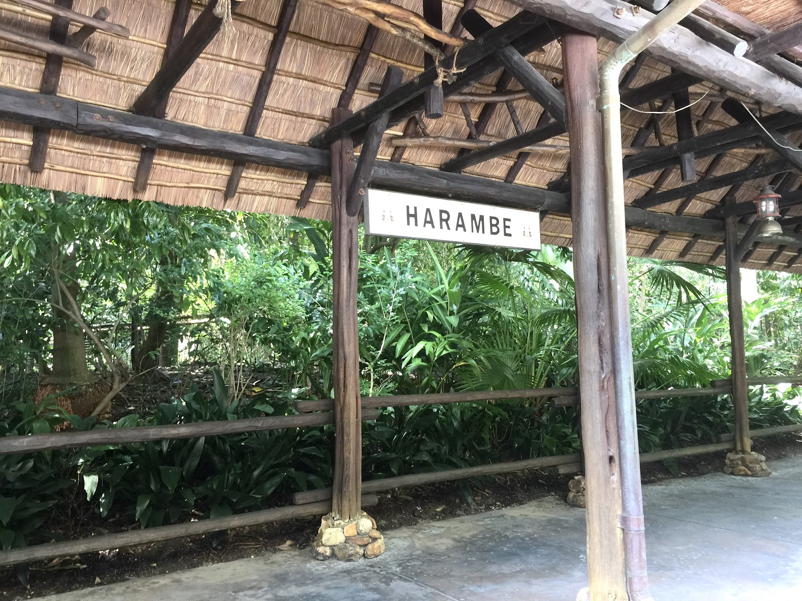 Wildlife Express Train — Oficiais