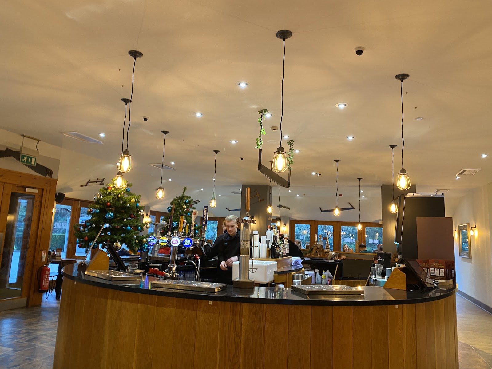Woodcutters Bar & Grill