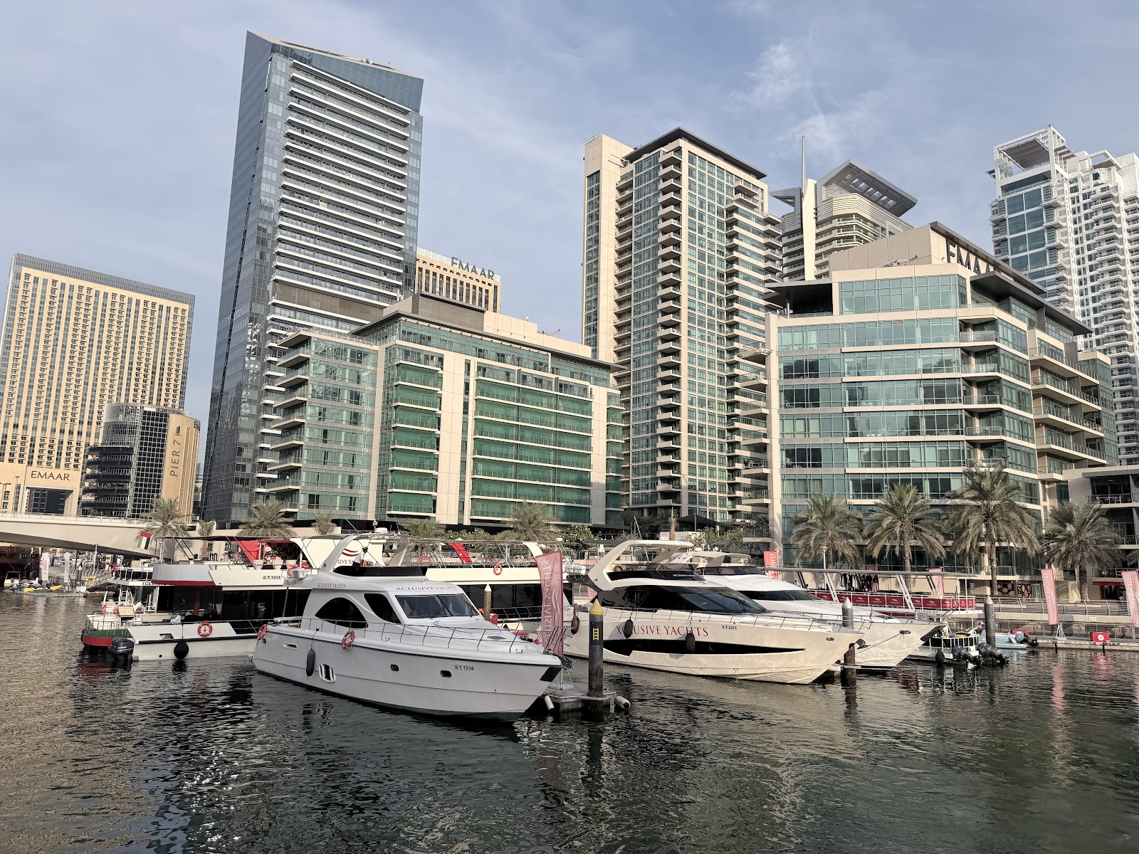 Xclusive Yachts - Yacht Rental Dubai — Oficiais