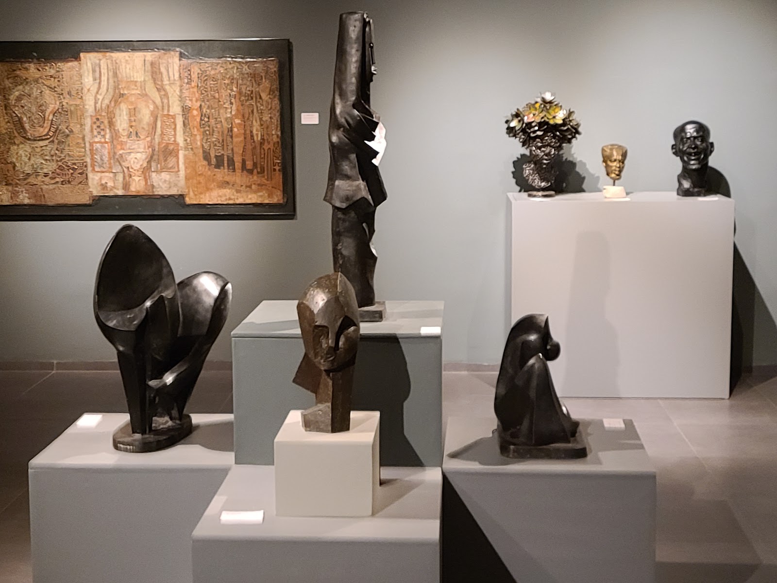 Yemisi Shyllon Museum of Art — Oficiais