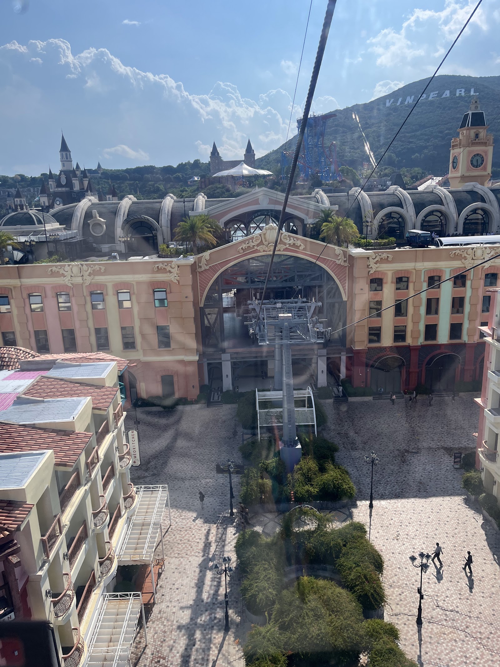 Zipline — Oficiais