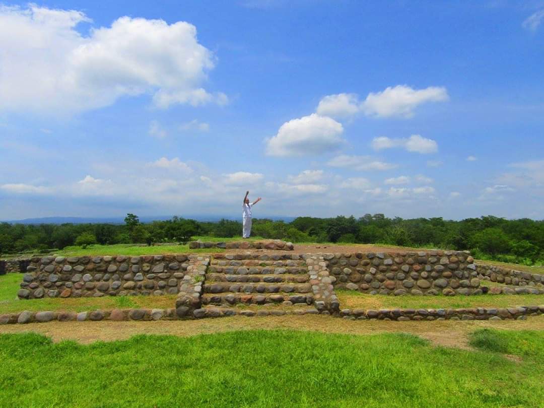 Zona Arqueológica La Campana — Oficiais